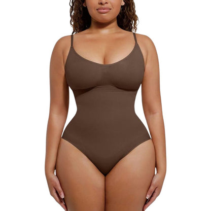 Model in the picture is 168 cm tall, and weighs 78 kgs, wearing brown classic cut M/L.