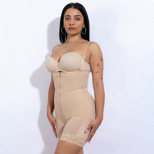 Model in the picture is 160 cm tall, and weights 60 Kgs wearing M