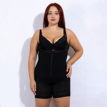 Model in the picture is 178 cm tall, and weights 96 Kgs wearing XL