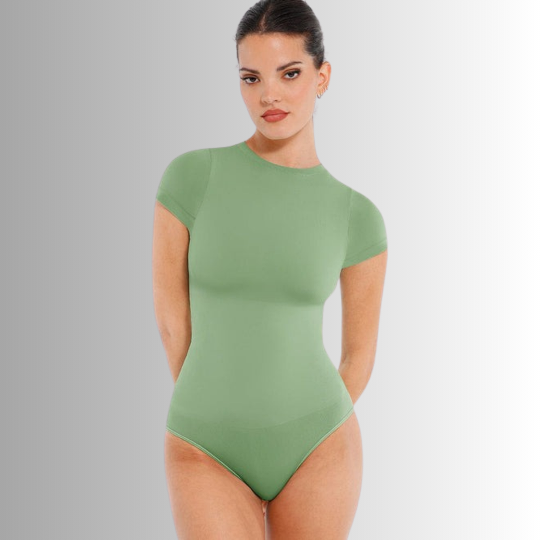 Model is 165 cm tall, weighs 51 kg, and wears size S (XS/S), with measurements: 86 cm bust, 64 cm waist, and 91 cm hips.