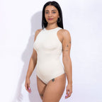 Model in the picture is 160 cm tall, and weights 60 Kgs wearing M/L