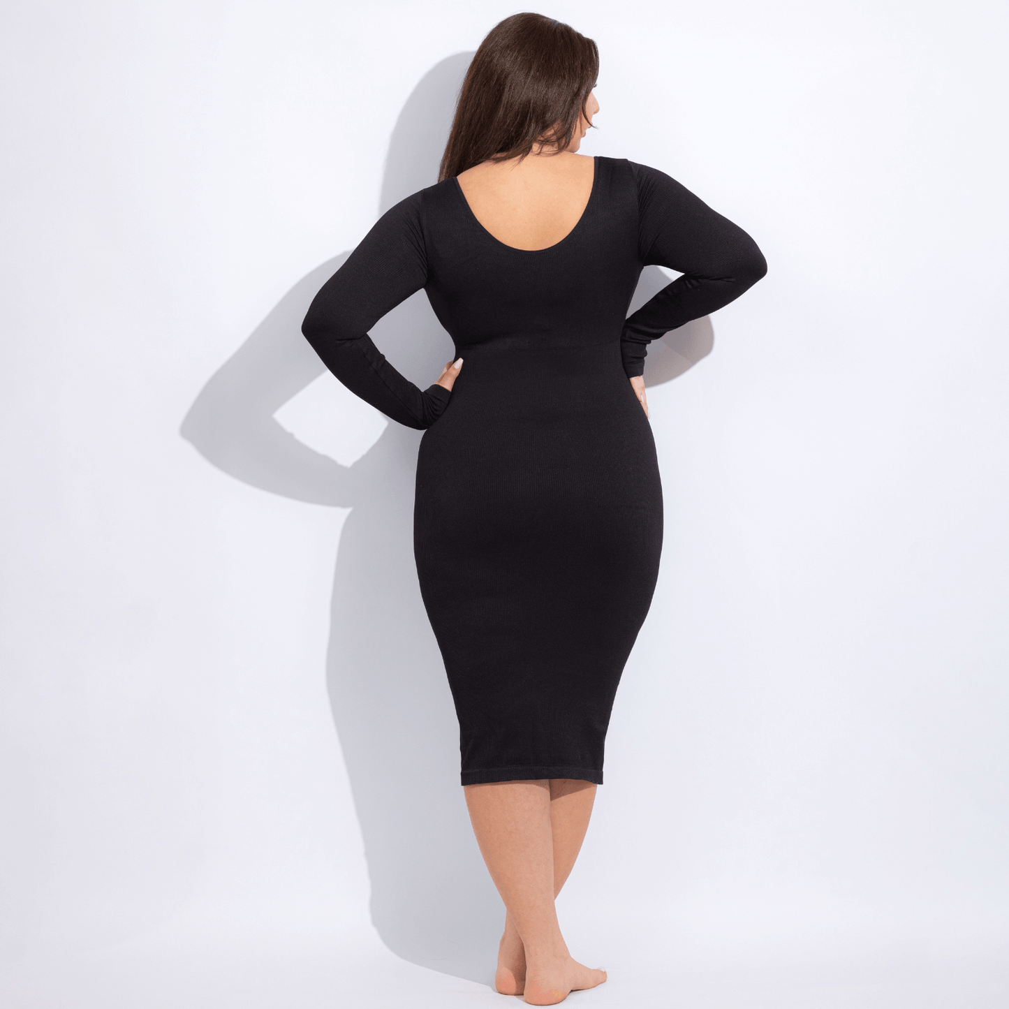 Model in the picture is 180 cm tall, and weights 110 Kgs