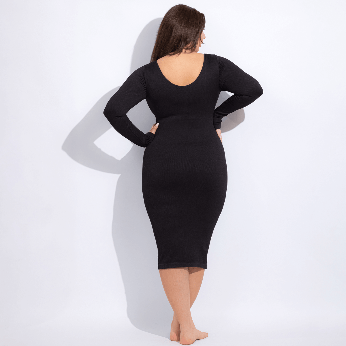 Model in the picture is 180 cm tall, and weights 110 Kgs