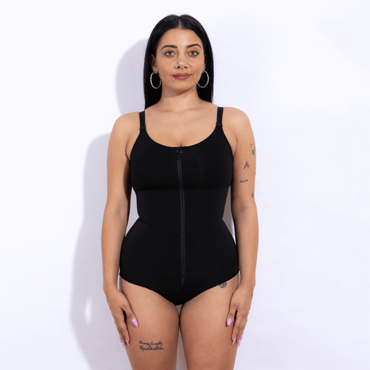 Model in the picture is 160 cm tall, and weights 60 Kgs