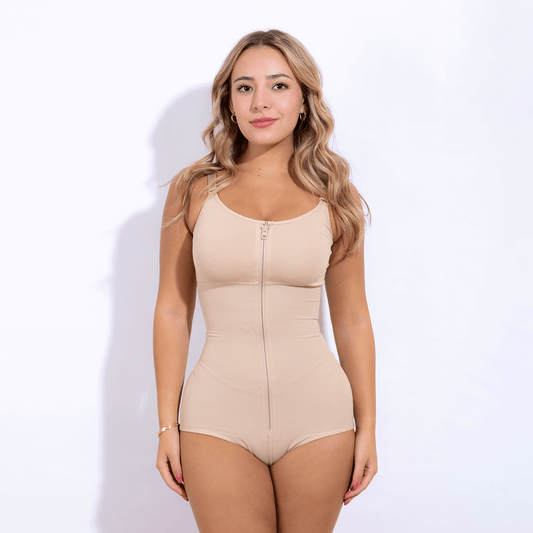 Model in the picture is 158 cm tall, and weights 51 Kgs