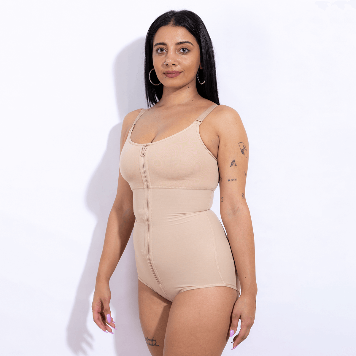 Model in the picture is 160 cm tall, and weights 60 Kgs